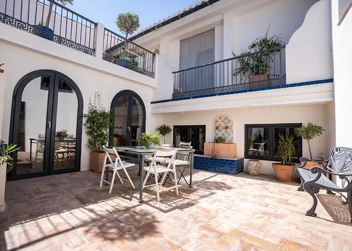 Valencia Luxury Guest House